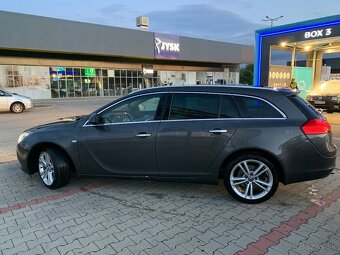 Opel Insignia Sport Tourer - 4