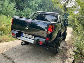 MITSUBISHI L200 2.5 DID A\T - 4