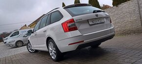 Škoda Octavia Combi 2.0 TDI DSG Style Možný Leasing - 4