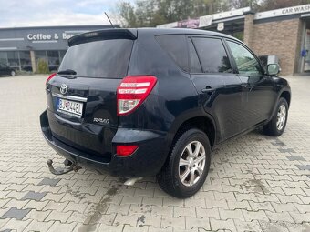 Toyota RAV4 2011 - 4