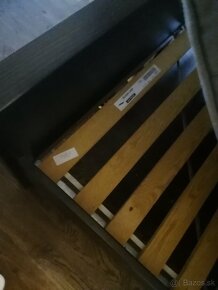 Predám posteľ z masívu 180x200 ikea hemnes - 4