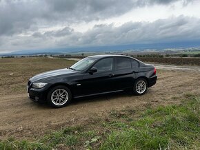 Predám BMW E90 316D 85kw LCI 2011 - 4