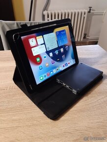 9,7" iPad Air 2/64GB mierna puklina + obal s klávesnicou - 4