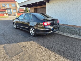 VW Passat B6  1.9 TDi - 4