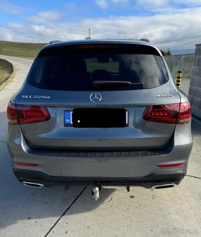 Mercedes GLC 220 d 4MATIC A/T AMG Line Záruka. Bezp.Servis - 4