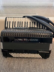 Royalstandard Omega - 4