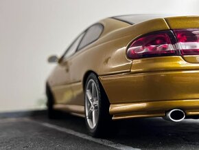 1:18 1998 HOLDEN 5.7 V8 Commodore - AUTOart - 4