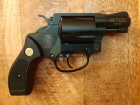 Revolver Umarex S&W Chiefs Special 9mm R.K. - 4