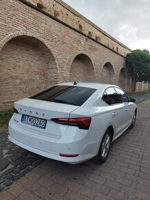 Predám Škoda Octavia 2.0 TDI Ambition - 4