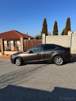 Mazda 3 sedan Skyactiv G - 4