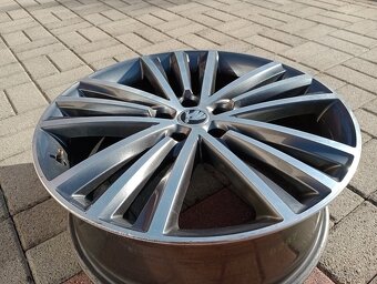 Predam 4ks Al diskou 5x112 7Jx19 ET43  L&K  Kodiaq - 4