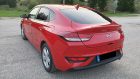 Predám Hyundai i30 Fastback 1.4T-GDi 140PS, 6° manuál - 4
