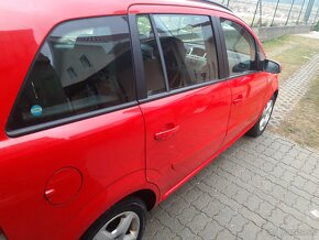 Opel zafira - 4