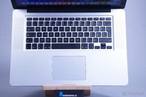 ZÁRUKA/Macbook Pro 15.4"/I7 2.3GHZ/16GB RAM/256GBSSD/CZ/TOP - 4