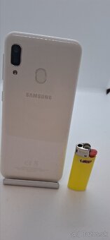 Predám telefón Samsung Galaxy A20e dvojitý SIM - 4