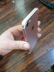 iPhone 7 128GB Rose Gold - 4