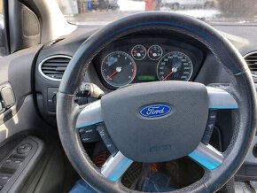 Ford focus - 4