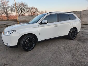 Predám Mitsubishi Outlander 2.2 - 4