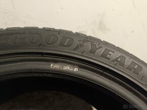 225/45 R17 Zimné pneumatiky Goodyear Ultragrip 2 kusy - 4