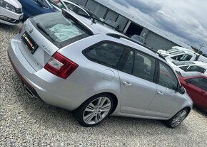 Škoda Octavia 2,0 TSI RS 162kW 8000Km benzín manuál 162 kw - 4