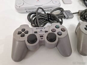 PlayStation 1 v krabici + 2 ovládače a hry - 4