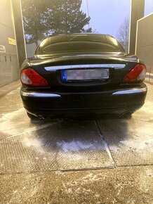 Jaguar X-Type Sedan 2.1 V6, 114 kW, Benzin - 4