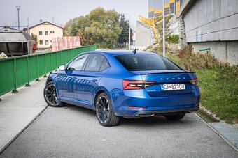 Superb 2.0 TDI 140kW Sportline, Matrix LED, Canton, DCC - 4