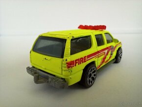 MATCHBOX - CHEVROLET SUBURBAN FIRE - POZRI DETAILNÉ FOTO - 4