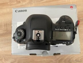 Canon 5D Mark IV - 4