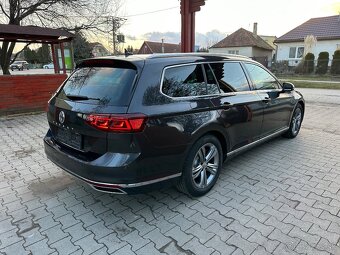 VW Passat Elegance B8 2.0tdi 140kw Dsg VIRTUAL/MATRIX/ŤAŽNÉ - 4