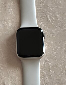 Apple Watch SE 2 44mm - 4