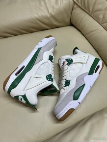 Nike Air Jordan 4 Retro SB "Pine Green" - 4