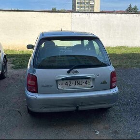 Nissan Micra 1.0 - 4