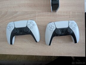 PS5 s mechanikou + 2x ovládač + nabíjačka - 4