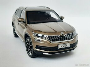 1:18 - Škoda Kodiaq + strešný box - 1:18 - 4