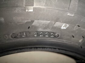 Predám zimné pneumatiky Bridgestone Blizzak W810 215/75 R16C - 4