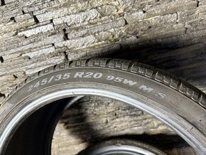 245/35R20 Pirelli Sottozero - 4