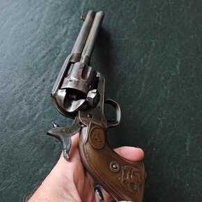 Colt SAA 1873 Peacemaker 45LC délka 4 3/4" rok 1886 krásný - 4