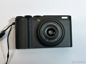 FUJIFILM XF10 - 4