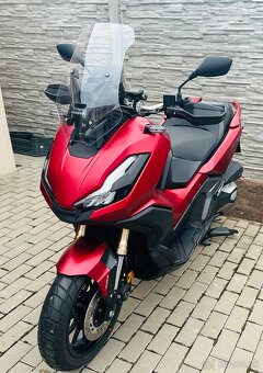 Predám skúter Honda ADV 350 - 4