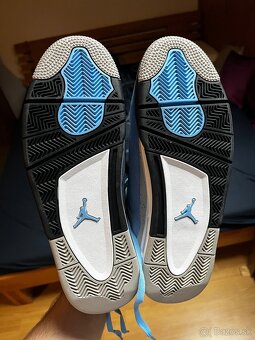 Jordan 4 university blue - 4