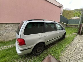 Volkswagen sharan 1.9 TDi 96 kw - 4