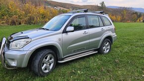 Toyota RAV4 - 4