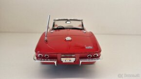 1:18 CHEVROLET CORVETTE - 4