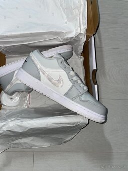 Jordan 1 Low Grey white - 4