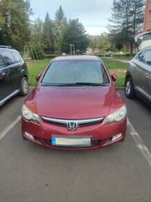 Honda Civic 1.8 i-VTEC 103 kW - 4