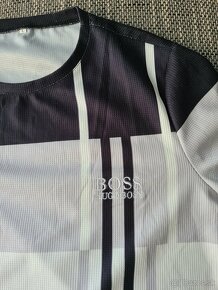 Panske jeansy Hugo Boss, tricko a mikina Hugo Boss - 4