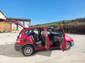 Renault Scenic 1.9 D - 4