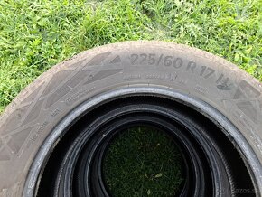 225/60 R17 letné - 4