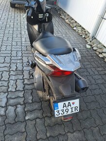 Kymco People 125 GTi r.v. 2012 - 4